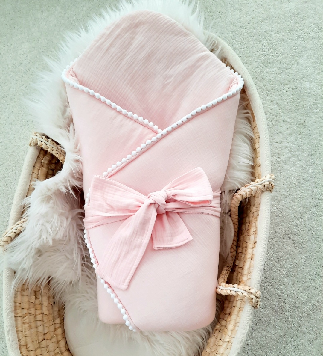 Muslin swaddle babypink 70x70cm with ribbon